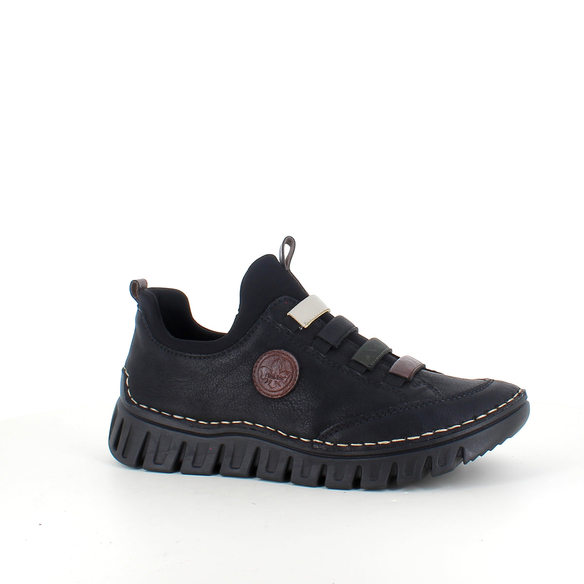 Rieker sko til dame i sort – fleksibel slip-on komfort