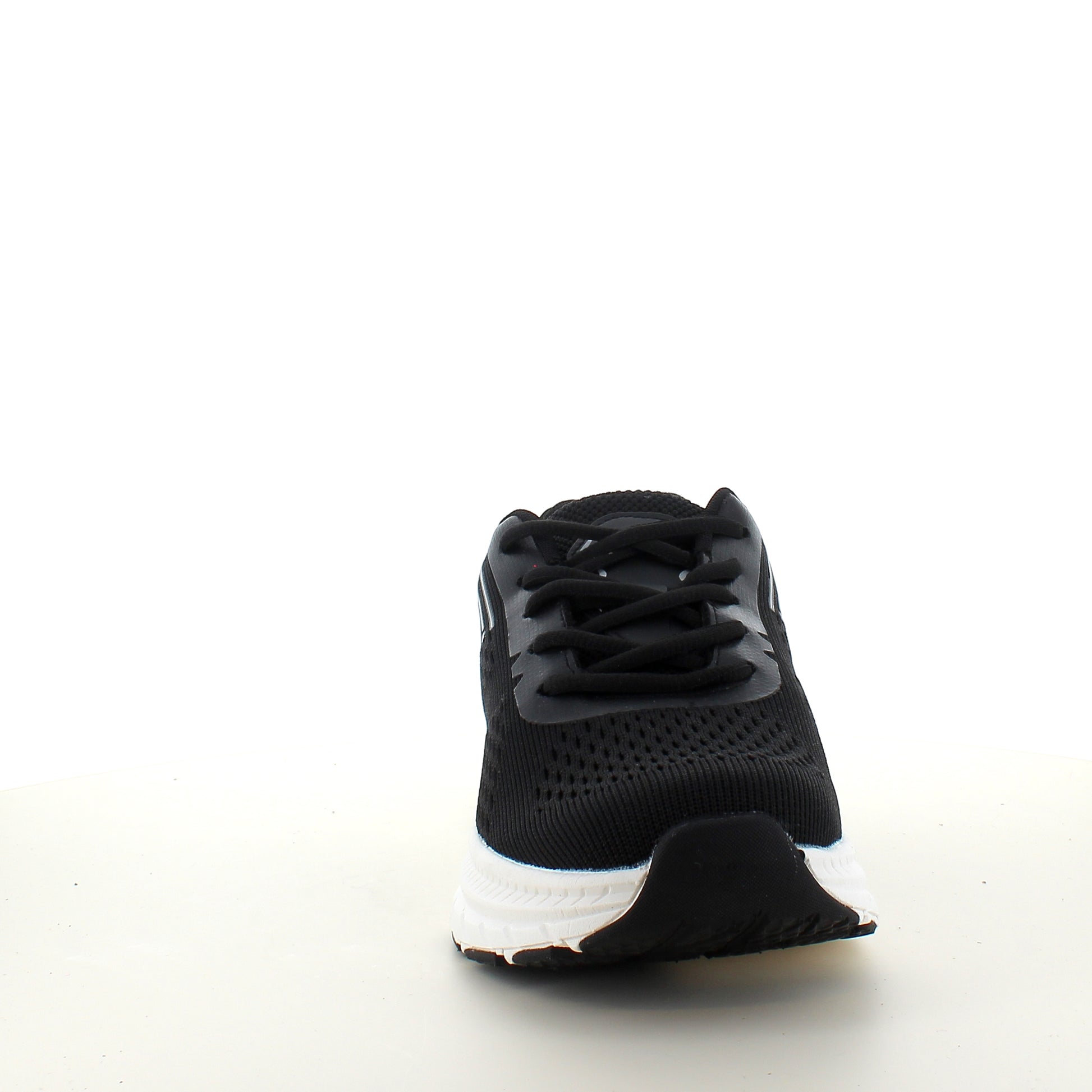 Endurance komfortsko til herre i sort – let og åndbar sneaker