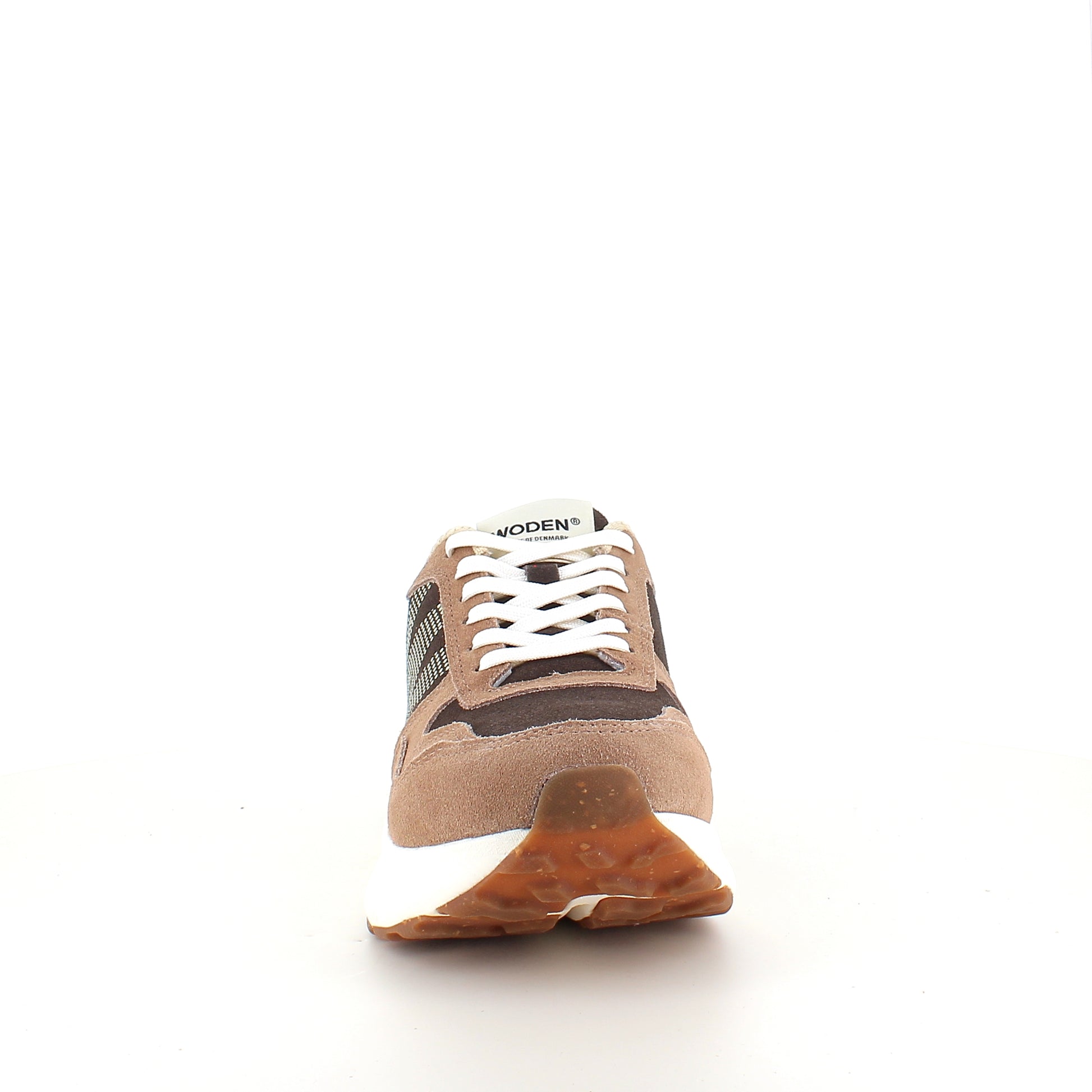Mathilde Runner Leather – Woden sneaker i brune nuancer med let gængesål
