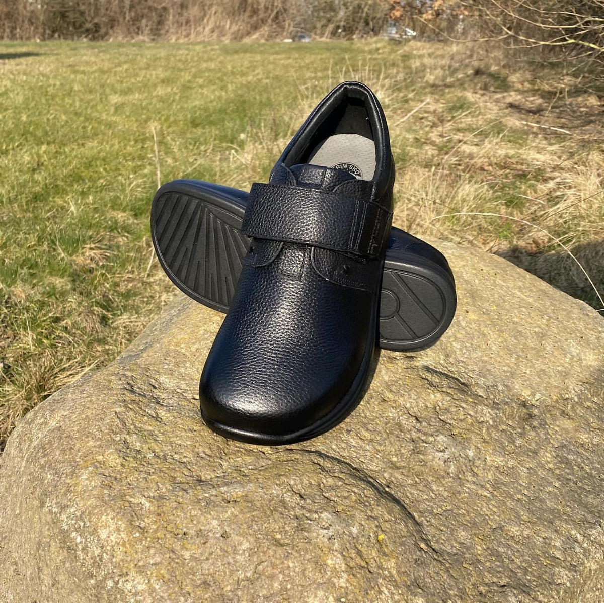 Sort velcrosko med gængesål