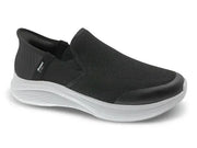 Let slip-on sko i sort – med stødabsorberende sål og åndbart mesh