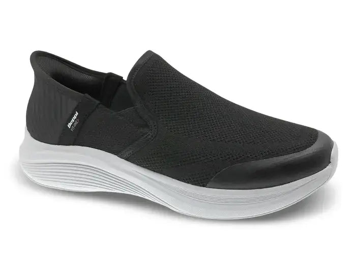 Let slip-on sko i sort – med stødabsorberende sål og åndbart mesh