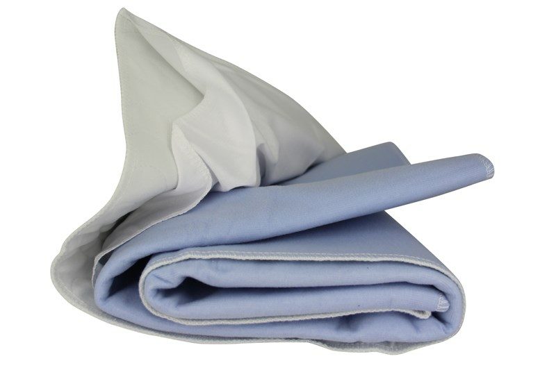 Vaskbart underlag med sidestykker – effektiv og genanvendelig beskyttelse mod væske, 90x85 cm.