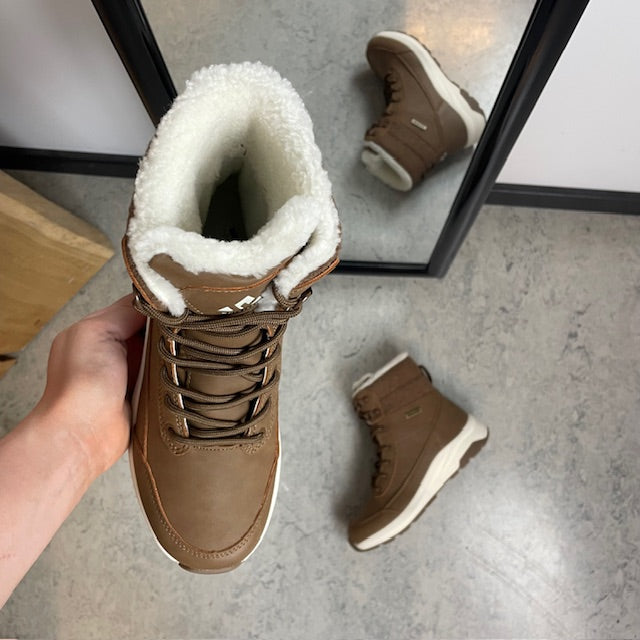 Vandtæt, brun vinterstøvle med fleece for
