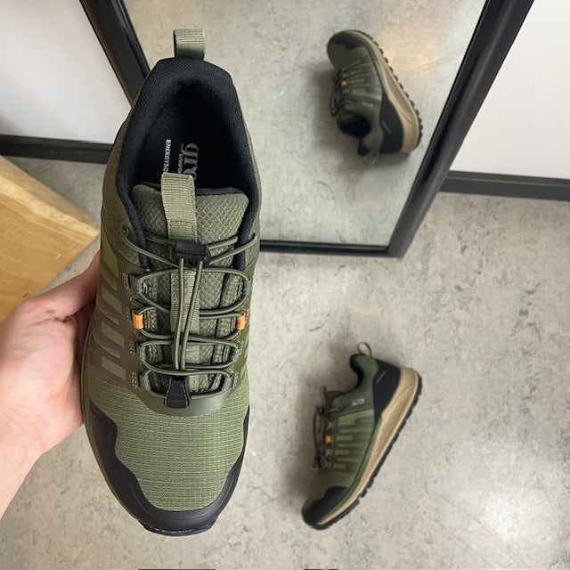 Vandtæt herre outdoorsko i grøn med svangstøtte og bred pasform fra Green Comfort
