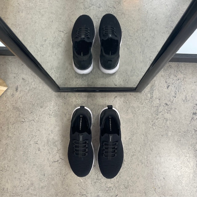 Endurance StepGo sneaker i sort