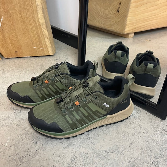 Vandtæt herre outdoorsko i grøn med svangstøtte og bred pasform fra Green Comfort