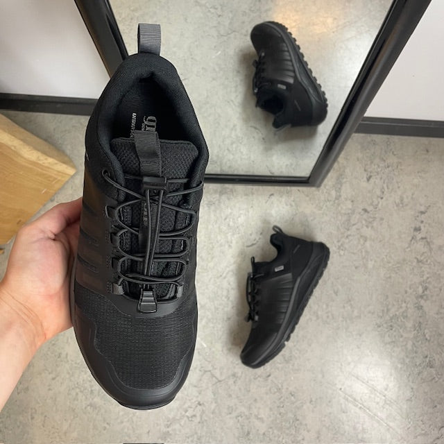 Vandtæt herre outdoorsko med svangstøtte og bred pasform fra Green Comfort