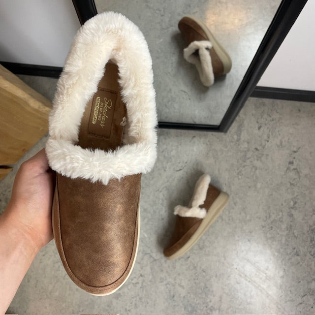 Skechers Hands Free Slip-ins – varm hjemmesko med Memory Foam