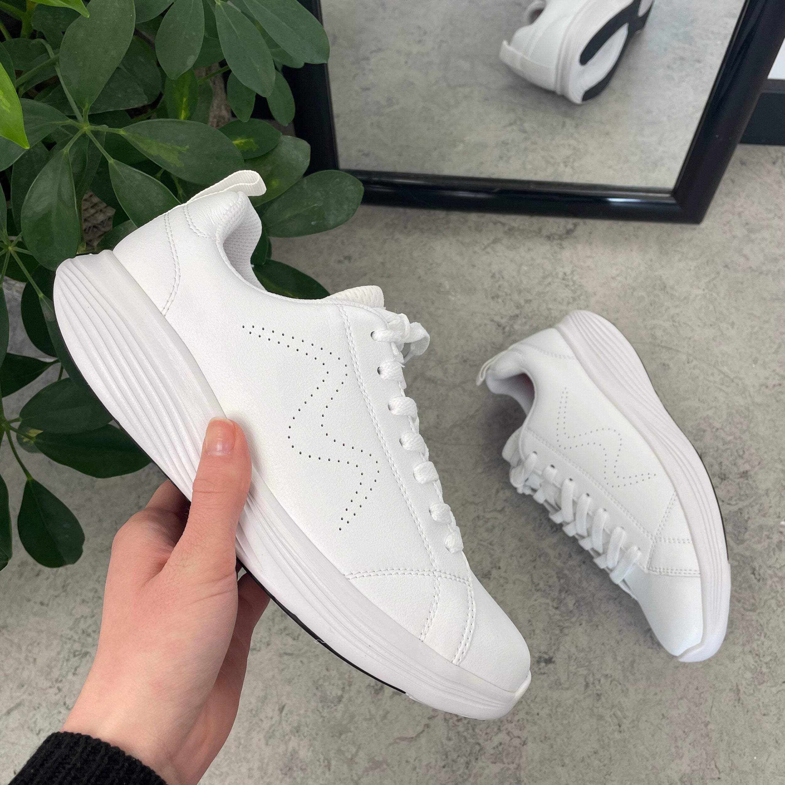 Hvid Ren Lace up sko fra MBT