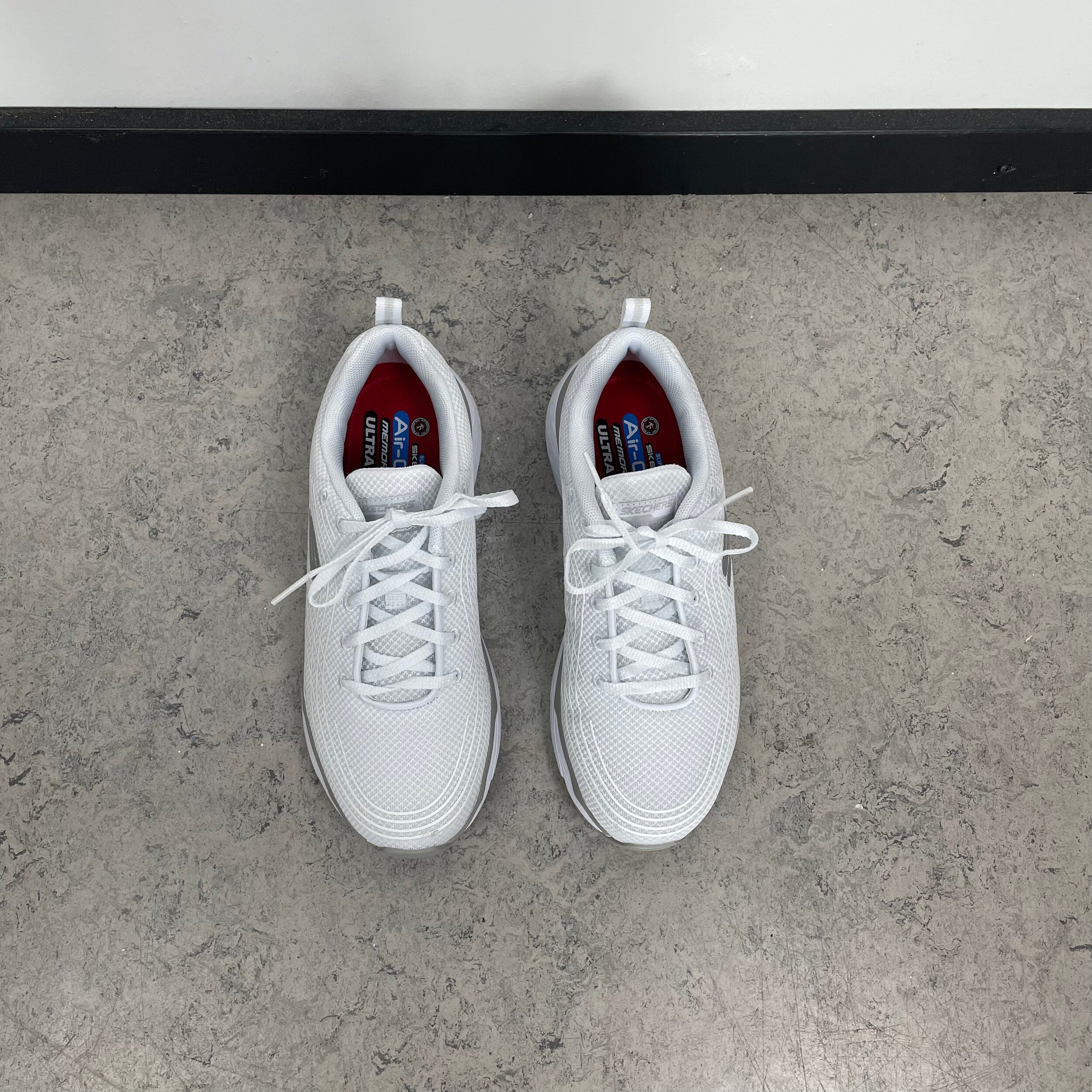 Skechers Work med max cushioning såler i hvid