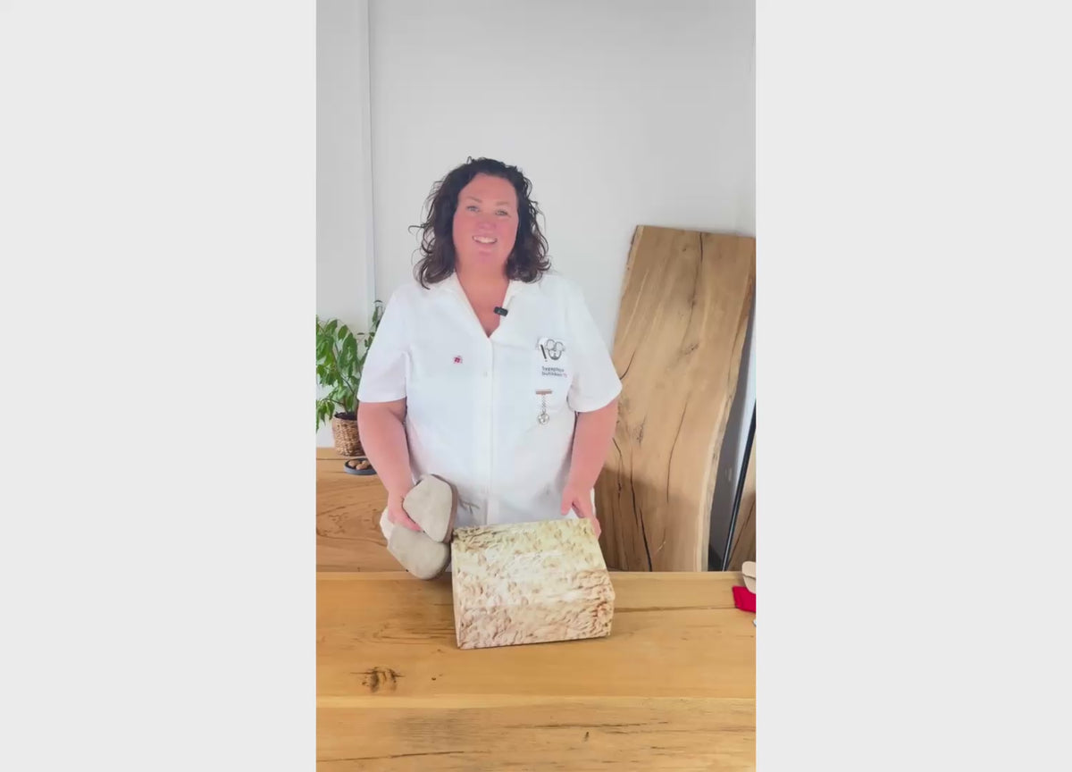 Indlæs video: WODEN Silvi Warm - Varm beige hjemmesko med svangstøtte &amp; blød komfort
