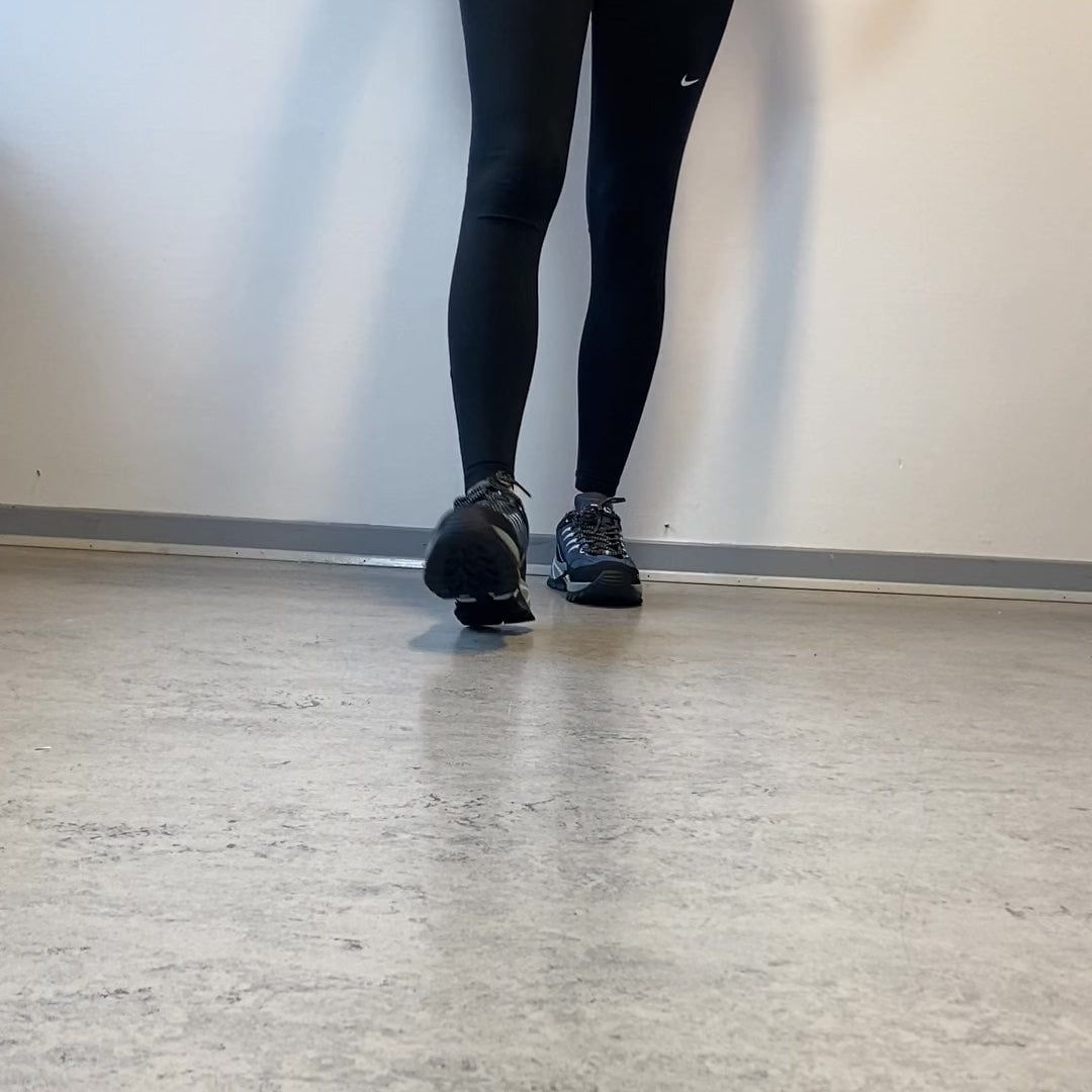 Indlæs video: CMP Rigel vandtæt vandresko – blå vandresko i ruskind &amp; tekstil