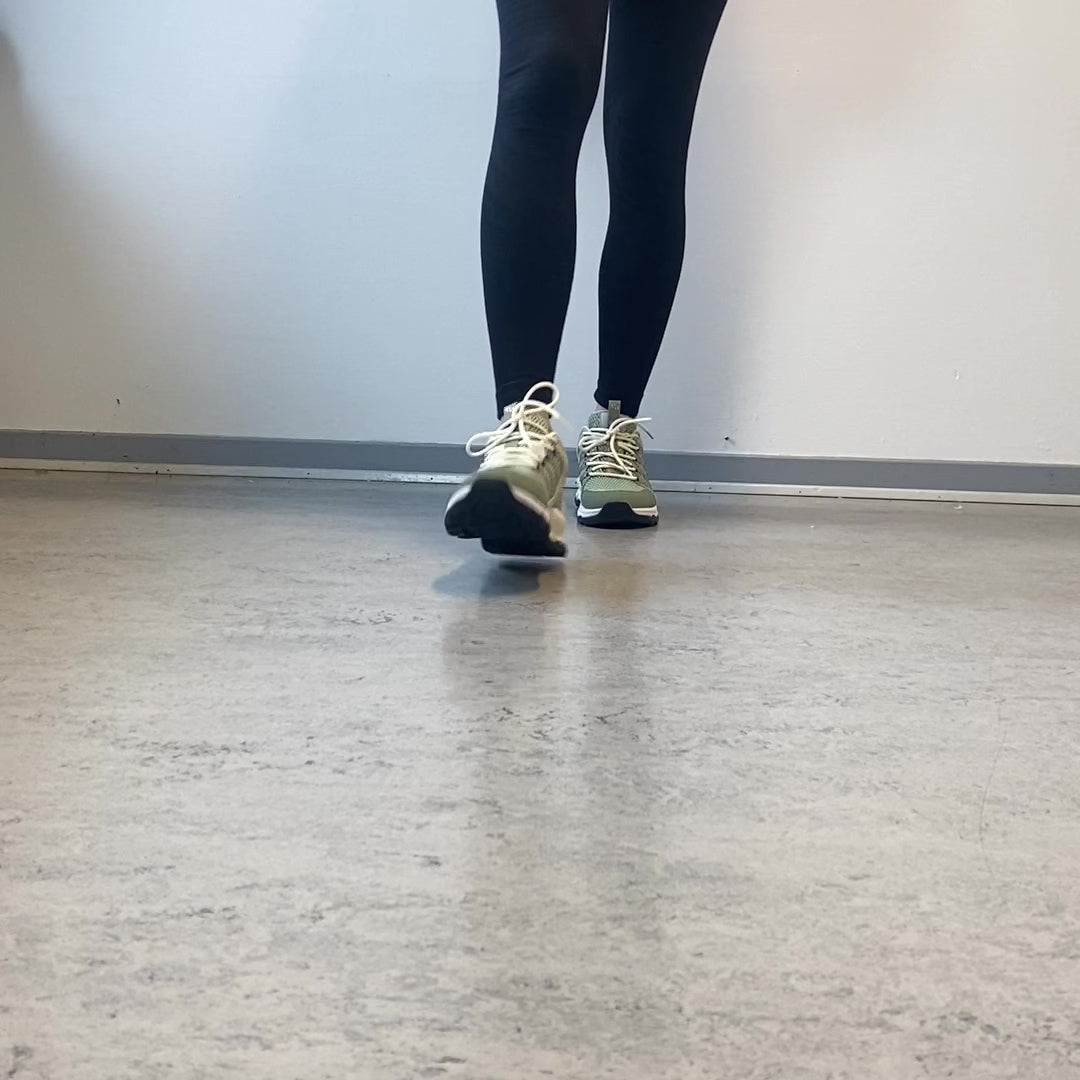 Indlæs video: Mint Green Comfort sko med masser af stødabsorbering
