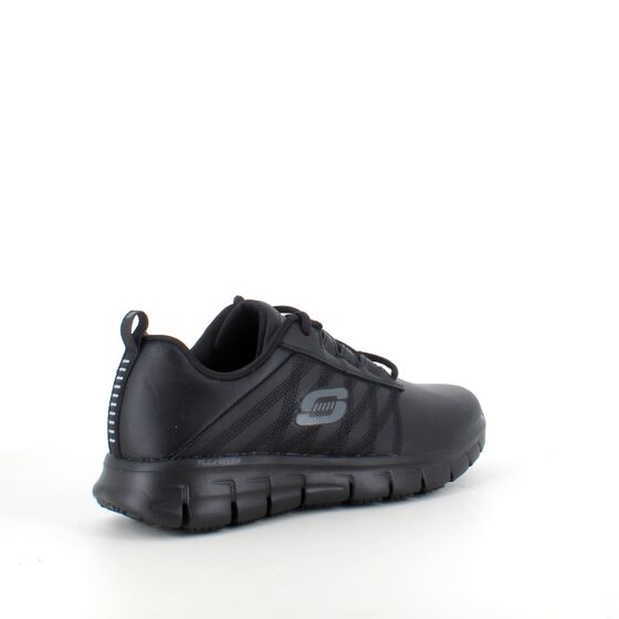 Skridhæmmende Skechers med de kendte skumbunde og komfort