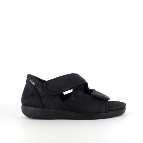 Sandal fra OrtoMed med velcro og hælkap