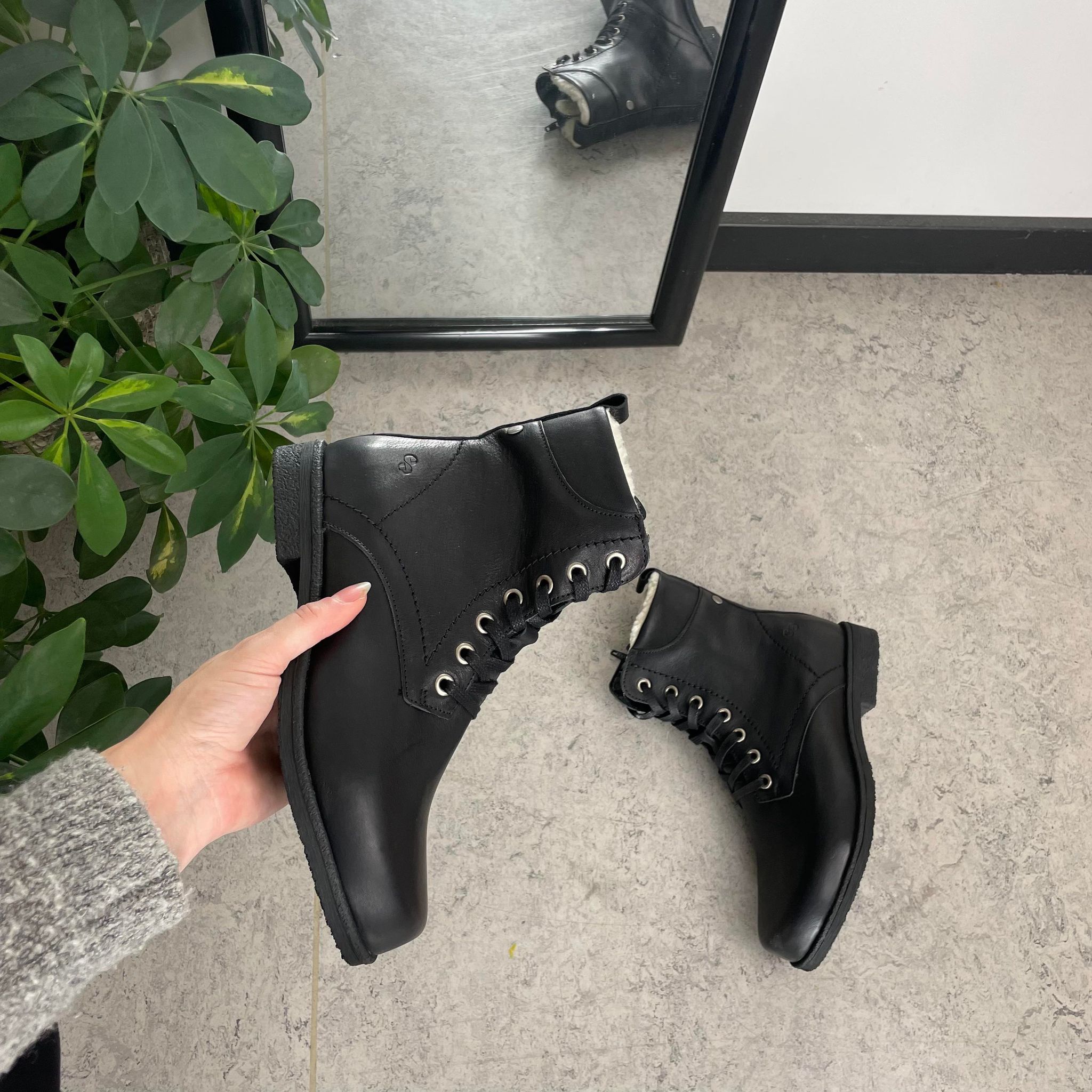 Billede af Lækker sort læder vinterstøvle med foer fra Green Comfort - 40