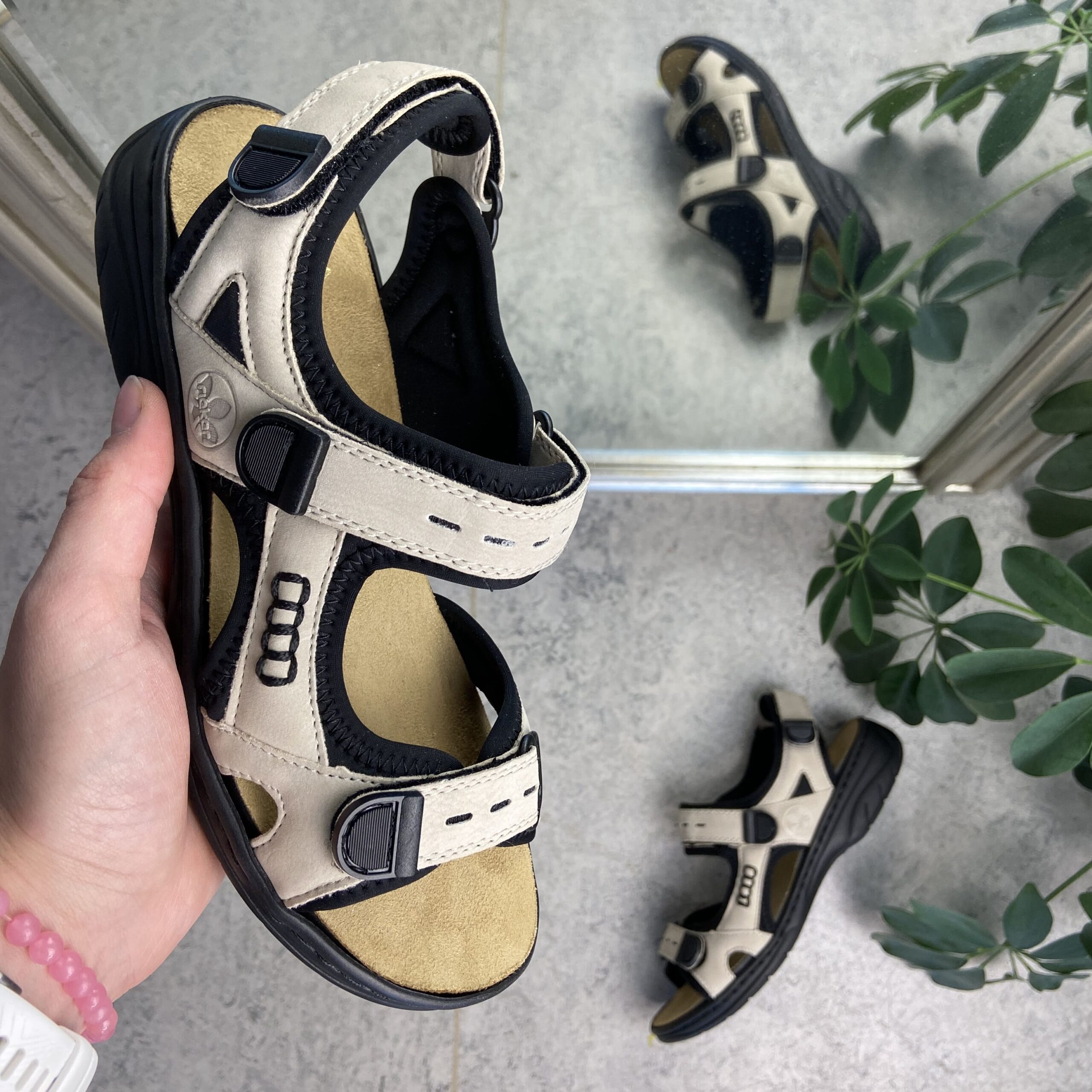 Sinewi navn Fordampe Lys Rieker sandal med antistress såler, hvor du kan tage sålerne ud -  Sygeplejebutikken