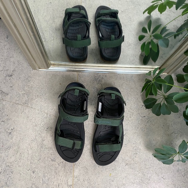 ingen At kuvert Grøn sporty sandal med tre regulerbare remme - Sygeplejebutikken