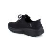 Slip-ins fra Skechers med snørre og Max Cushion bund