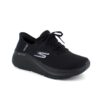 Slip-ins fra Skechers med snørre og Max Cushion bund