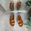 Brun sandal med kork bund og velcroremme