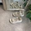 Beige sandal fra Cruz med svangstøtte og meget stødabsorbering