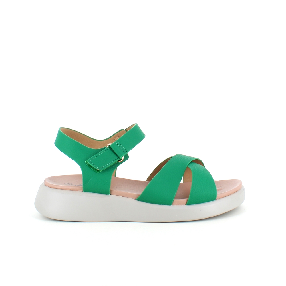 Se Smuk sandal i grøn - 37 hos Sygeplejebutikken.dk
