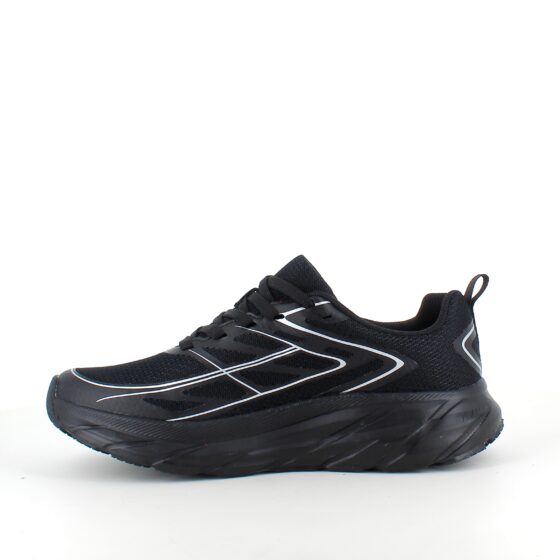Sort sneakers i åndbart mesh