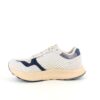 Woden sneakers med høj stødabsorbering i sålen.