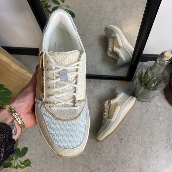 Lysblå Green Comfort sko med god bredde og dobbelt åbning