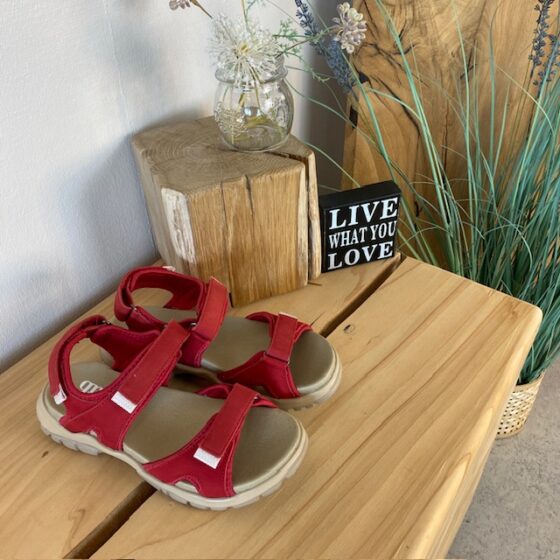 Rød Green Comfort sandal til dig som går og står mange timer