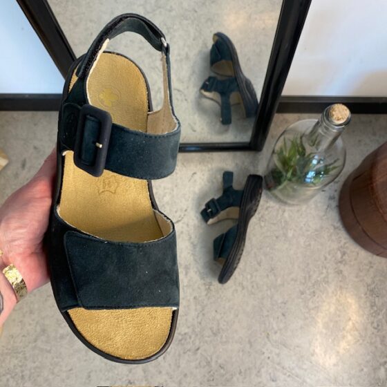 Rieker sandal i navyfarvet ruskind