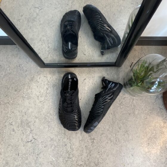 Barefoot sko – Sort med fleksibel sål og maksimal bevægelsesfrihed