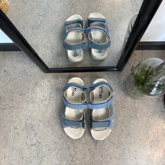 Blå Corsica sandal fra Green Comfort med god svangstøtte