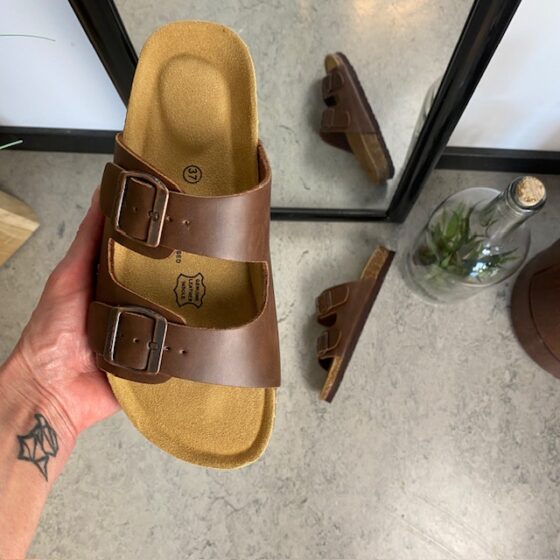 Brun Cruz biosandal med brede remme