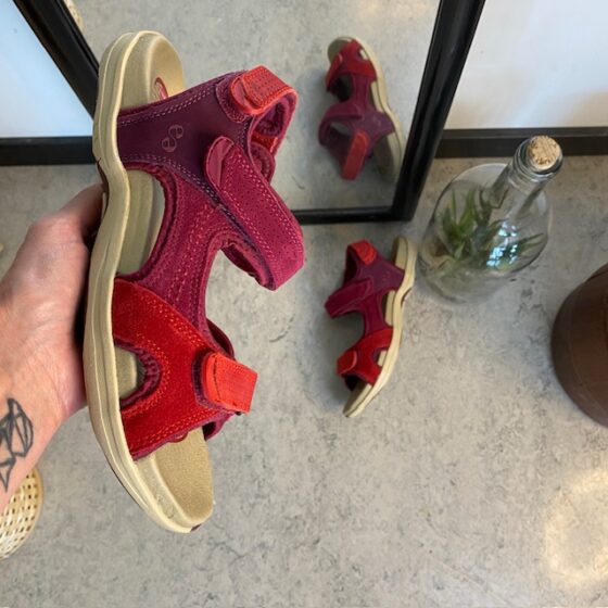 Rød Corsica sandal fra Green Comfort med god svangstøtte