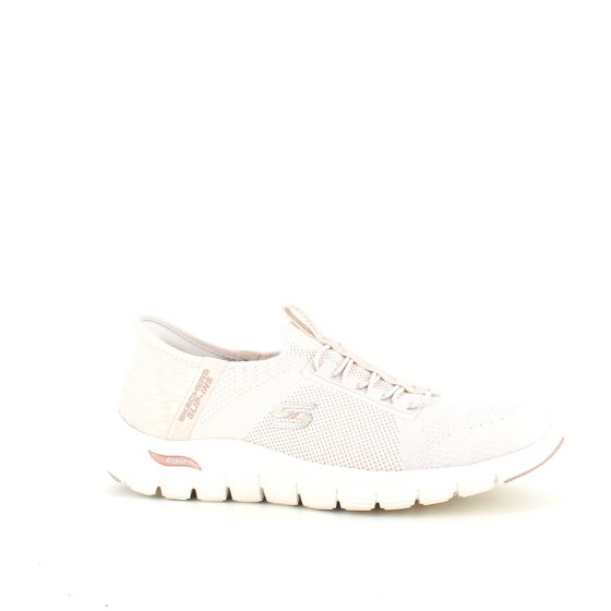 Beige Skechers slip-ins med svangstøtte