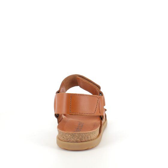 Brun Nature sandal i læder med tre justerbare remme.