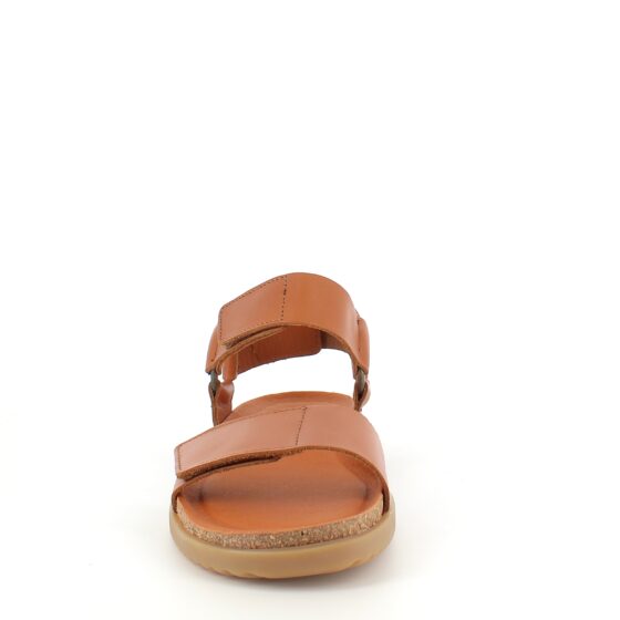 Brun Nature sandal i læder med tre justerbare remme.