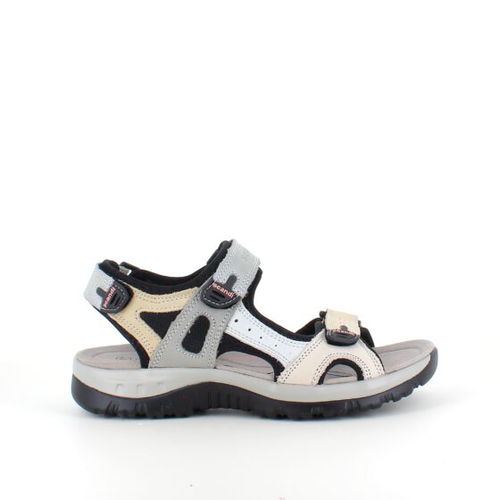 Beige sportssandal