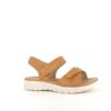 Komfortabel og let sandal i smukt camel-farvet – perfekt til dig, der er på benene hele dagen