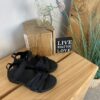 Teva Tirra, smart sort sandal fra Teva med god svangstøtte