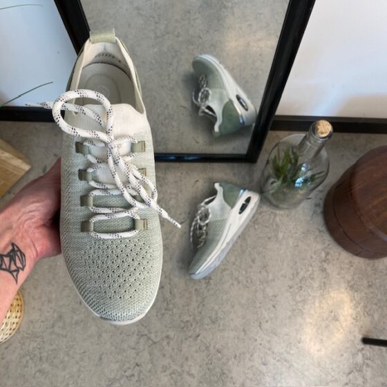 Remonte slip-on sneakers med god svangstøtte.