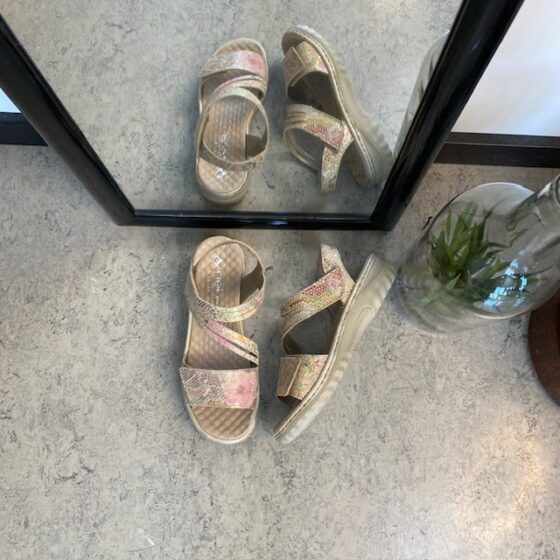 Rieker sandal i blødt skind