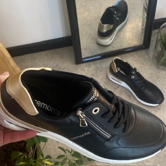 Komfortabel sneakers fra Remonte med masser af svangstøtte