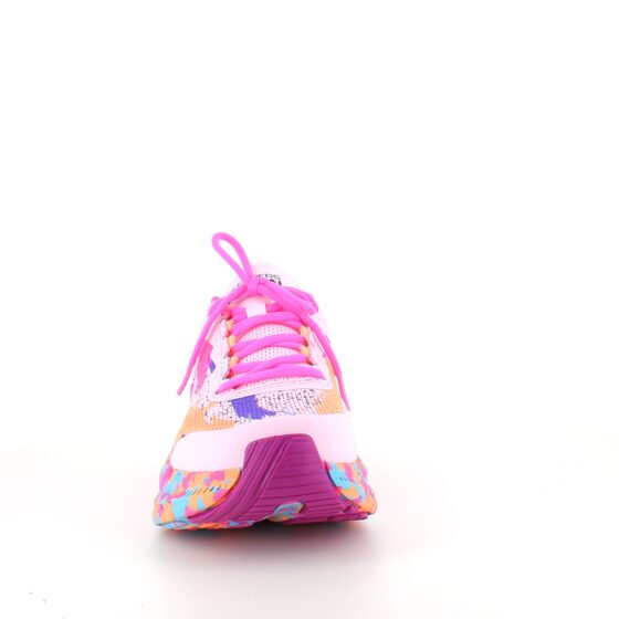 Skechers Max Cushion: Komfortable, multifarvede hverdagssko med støtte.