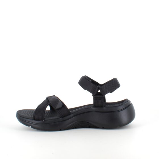 Skechers sandal med svangstøtte og 3 justerbare remme i sort
