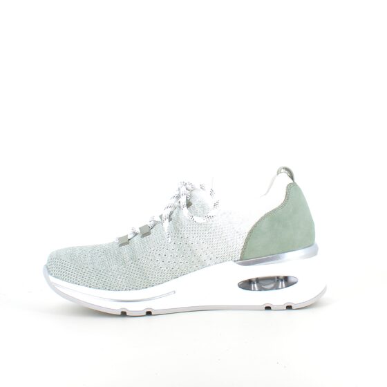 Remonte slip-on sneakers med god svangstøtte.