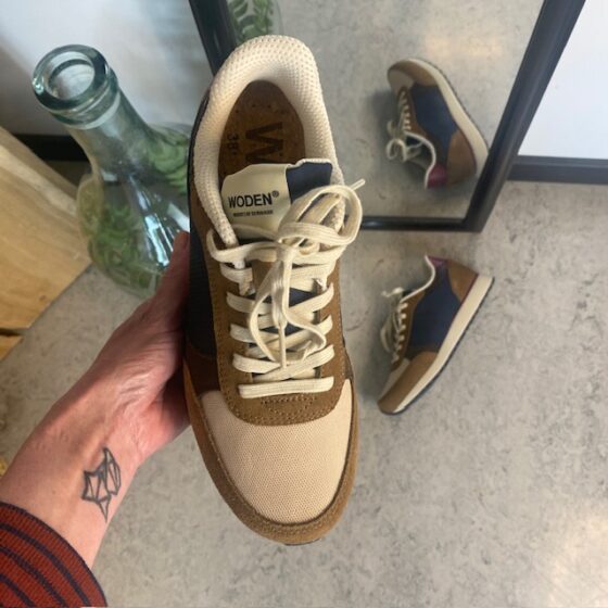 Flot Woden sneakers med svangstøtte og komfort